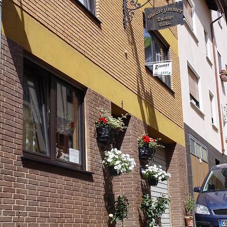Gaestehaus Am Roemerbad ツェル・アン・デル・モーゼル エクステリア 写真