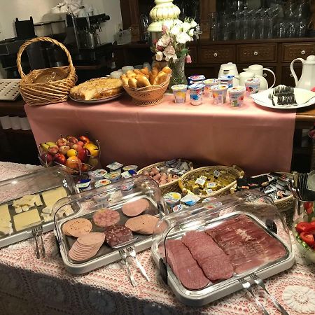 Gaestehaus Am Roemerbad ツェル・アン・デル・モーゼル エクステリア 写真